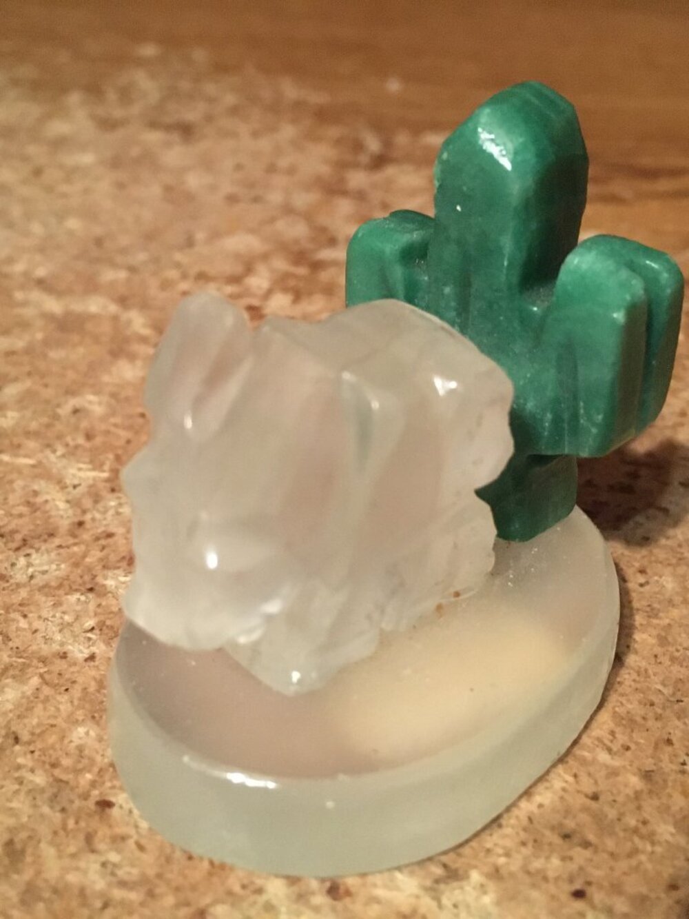 LOT OF 4 ONYX ALABASTER FIGURES RABBIT SEAL DONKEY AND CACTUS - Picture 7 of 10